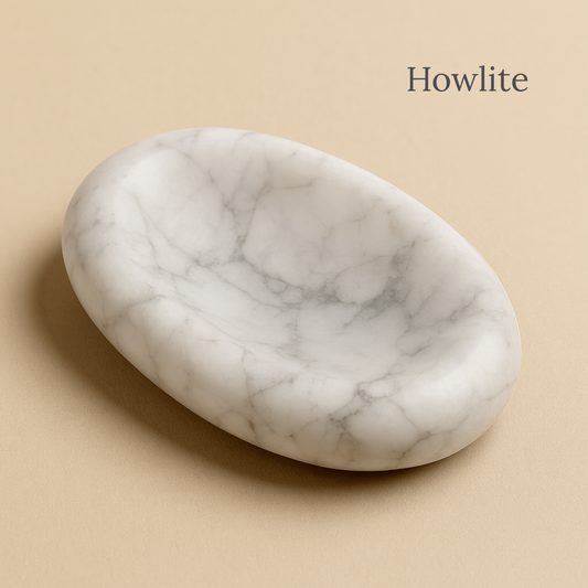 Pierre apaisante en howlite – Calme intérieur & clarté émotionnelle